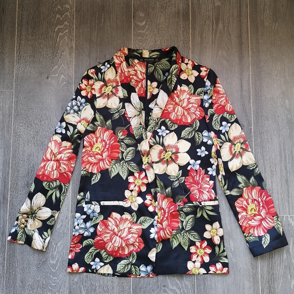 Zara Floral Jacket - Picture 1 of 6